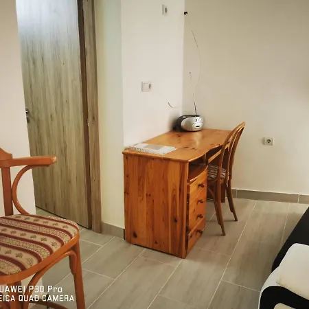 Guest house Centrum Szolgaltatohaz *