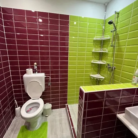 Centrum Szolgaltatohaz 토코이