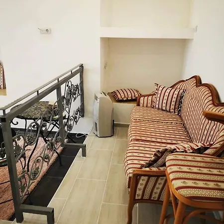 Centrum Szolgaltatohaz Guest house