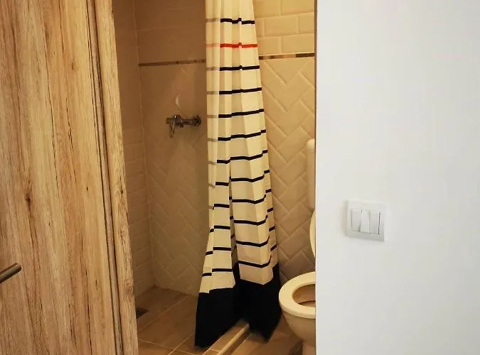 Centrum Szolgaltatohaz Guest house 3*